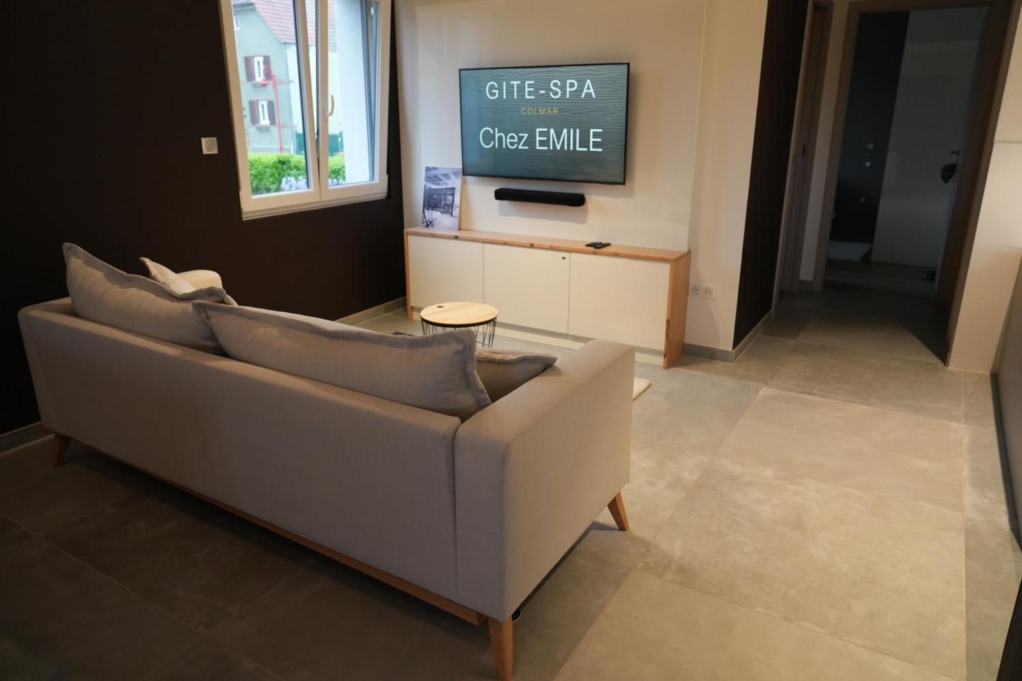 Gite Spa L'Atelier Emile - Spa Privatif - 5 Min Colmar Sainte-Croix-en-Plaine Habitación foto